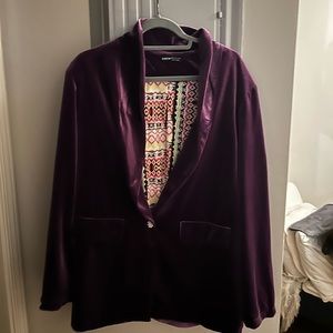 Purple Velvet Blazer. Worn once. Sz. XL fits like a large
